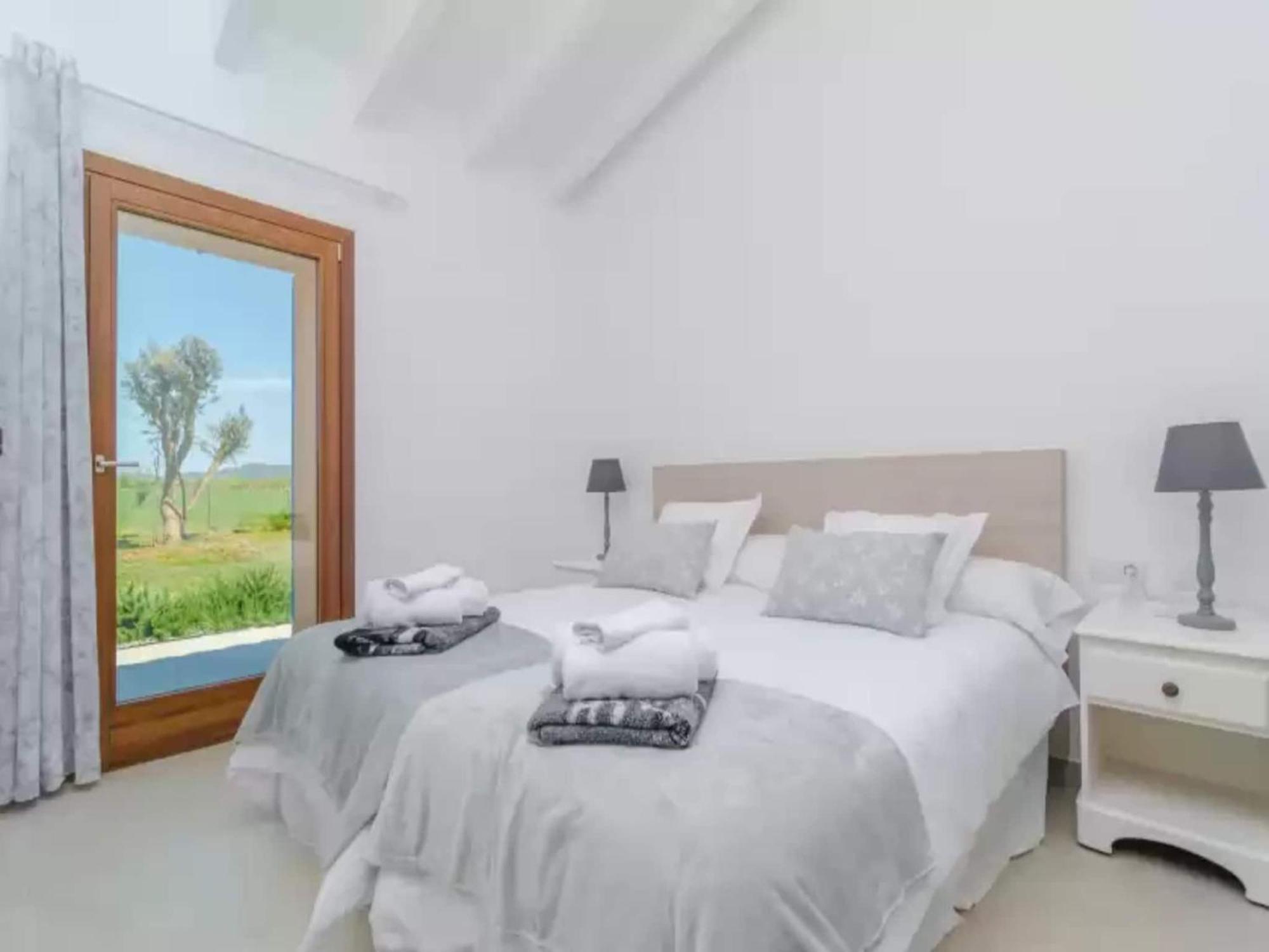 Villa Gusti - With Private Pool In Manacor