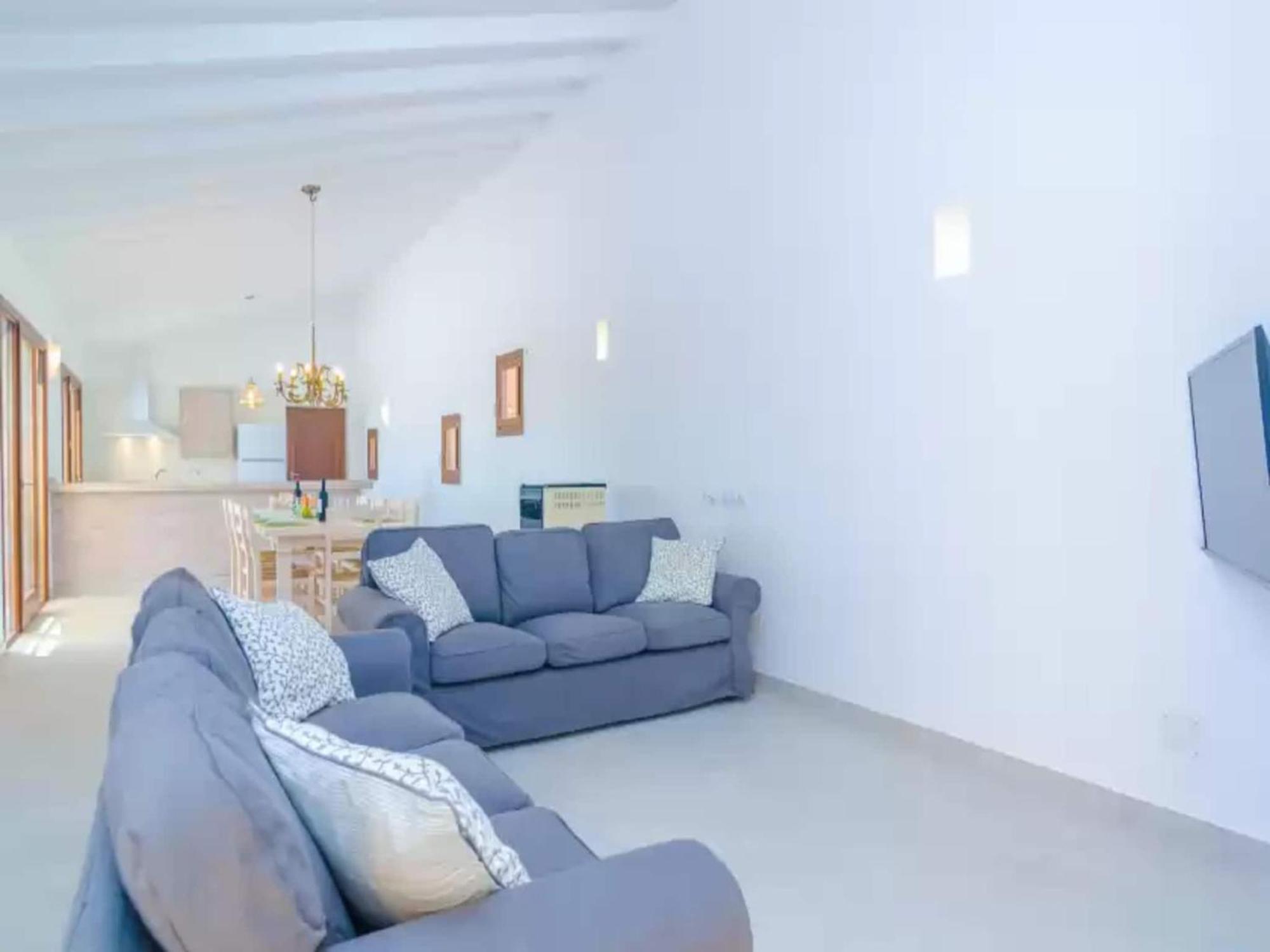 Villa Gusti - With Private Pool In Manacor