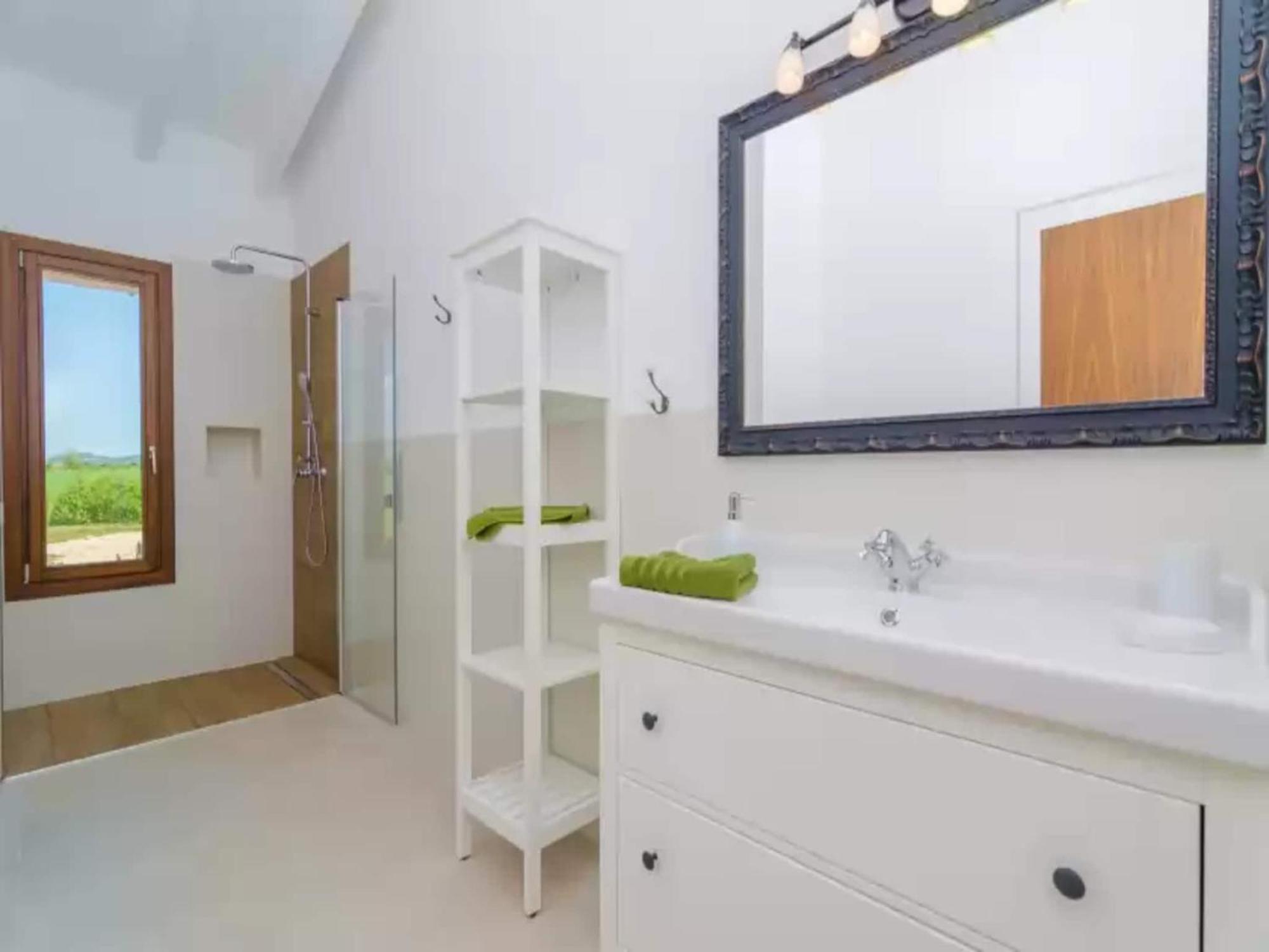 Gusti - With Private Pool In Manacor Villa *